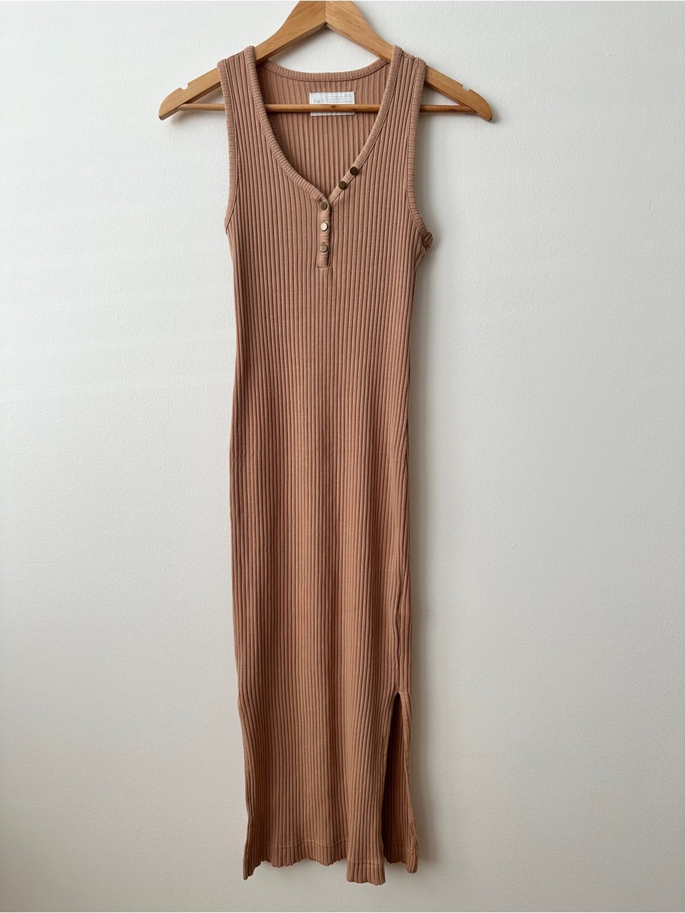 Ribbed Sleeveless Henley Midi Dress in Tan
